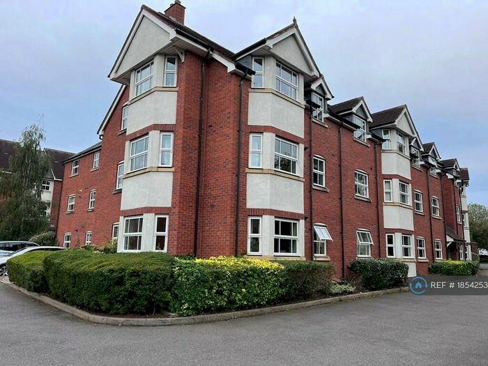 3 Bedroom Flat To Rent In Fazeley Close, Solihull, B91
