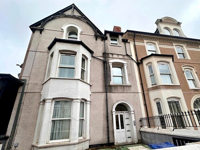 1 Bedroom Flat To Rent In Augusta Street, Llandudno, LL30