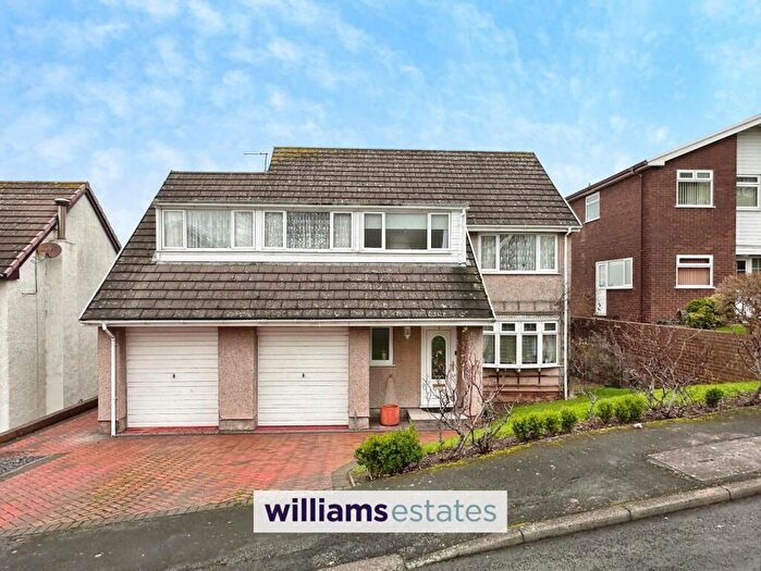 5 Bedroom Detached House For Sale In Parc Gwelfor, Dyserth, LL18