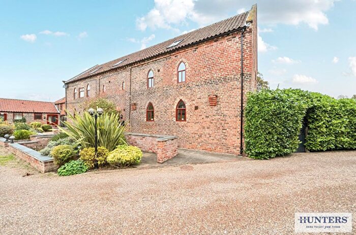 4 Bedroom Barn Conversion For Sale In Redwing Barn, Thorpe Willoughby, Selby, YO8