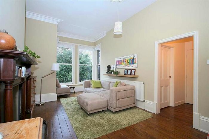 1 Bedroom Flat To Rent In Newlay Lane, Horsforth, Leeds, LS18