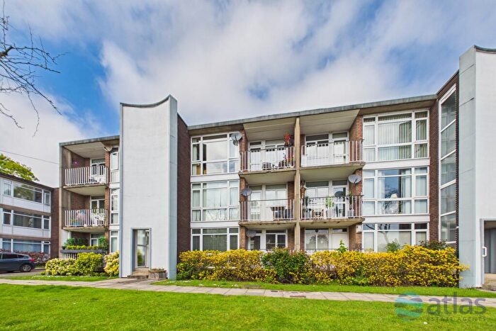 2 Bedroom Apartment For Sale In Gorse Hey Court, Queens Drive, Stoneycroft, L13