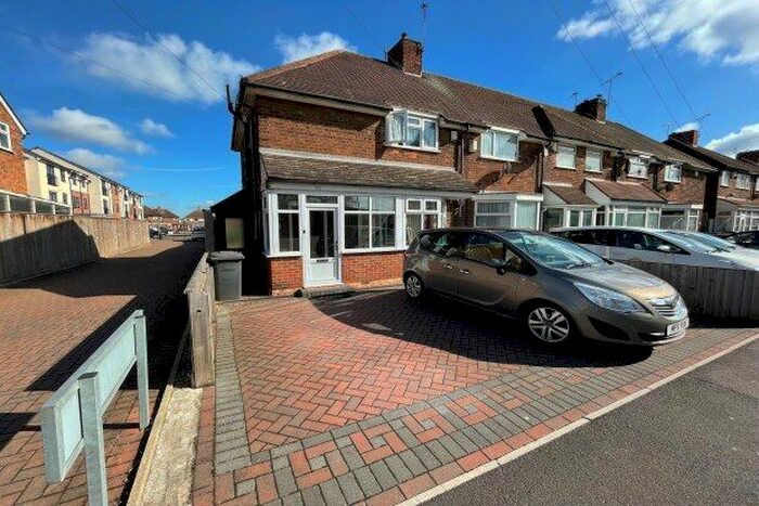 3 Bedroom Property To Rent In Abbey Park Road, Leicester, LE4
