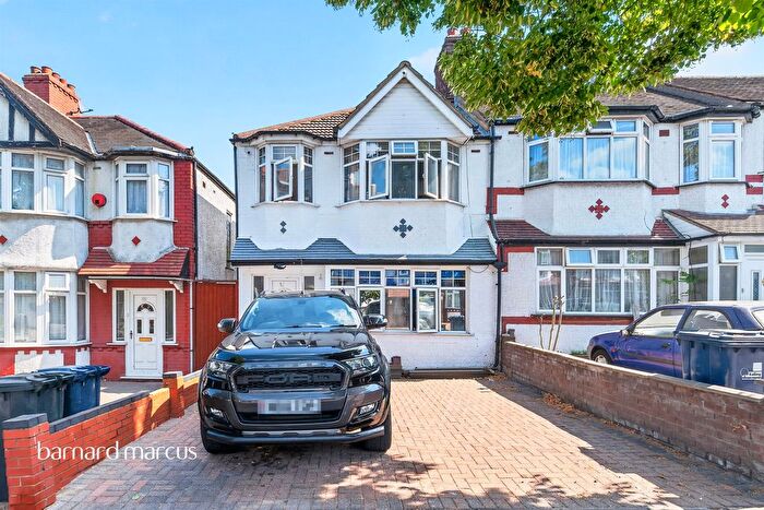3 Bedroom End Terrace House For Sale In St. Augustines Avenue, London, W5