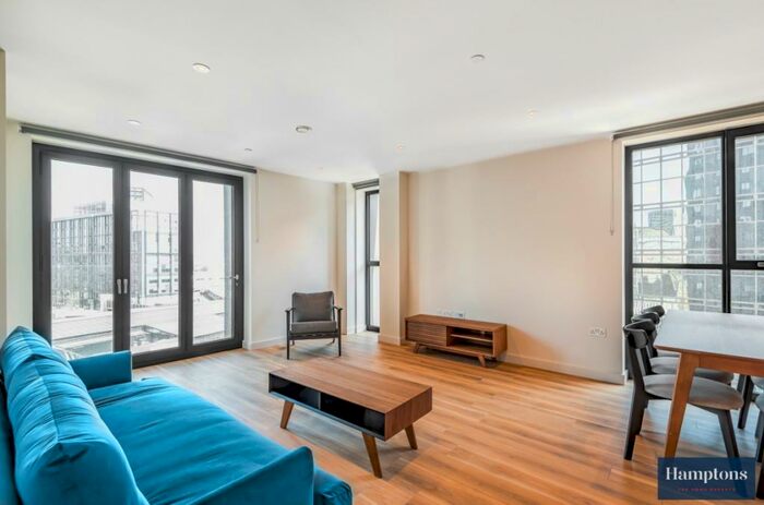 3 Bedroom Apartment To Rent In Ten Degrees Croydon, CR0