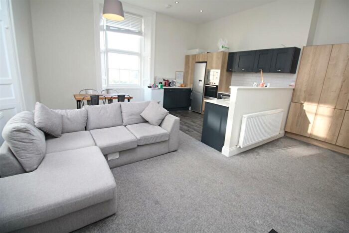 4 Bedroom Apartment To Rent In Picton Manor, City Centre, Newcastle Upon Tyne, NE1