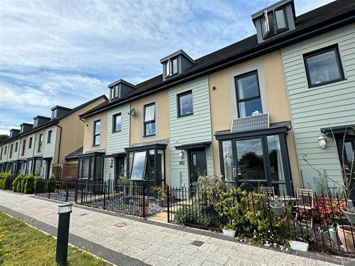 3 Bedroom Town House To Rent In Bailey Bridge Walk, Chepstow, NP16