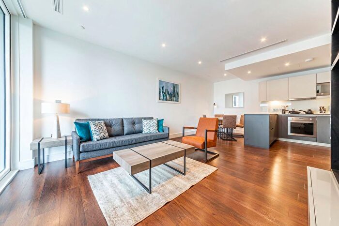 1 Bedroom Flat To Rent In Harbour Way, Canary Wharf, E14