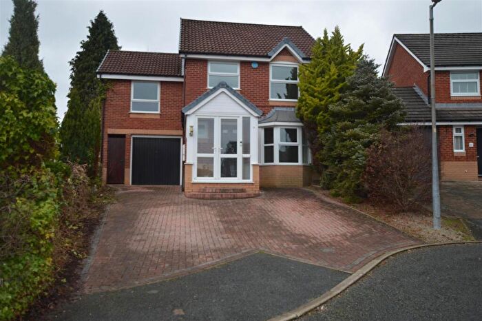 4 Bedroom House To Rent In Redwater Close, Worsley, Manchester, M28