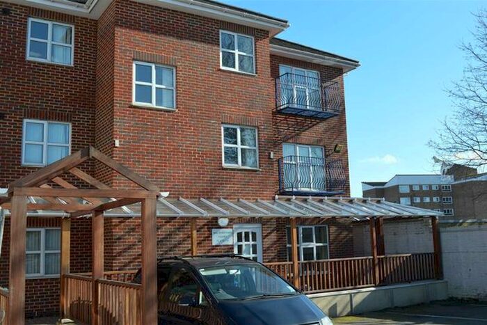 1 Bedroom Flat To Rent In Rossaveal Place, Highfield Road, Dartford, DA1