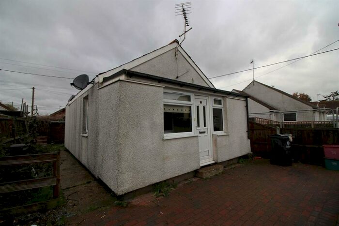 2 Bedroom Bungalow To Rent In Crossley Avenue, Jaywick, Clacton-on-Sea, CO15