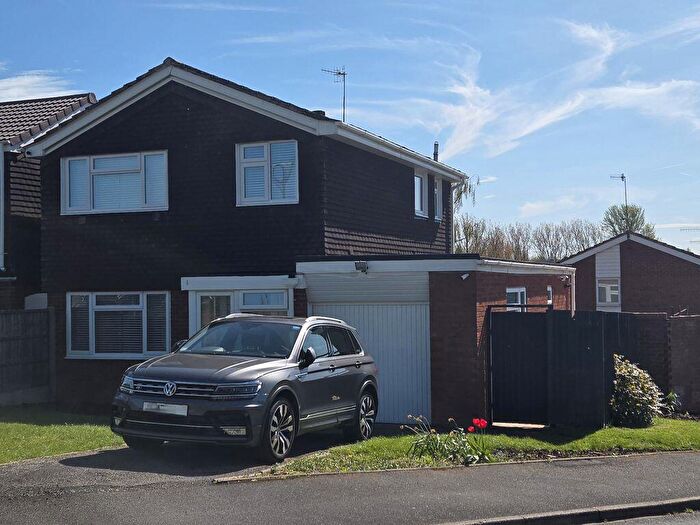 3 Bedroom Detached House For Sale In Dawson Road, Bromsgrove, B61