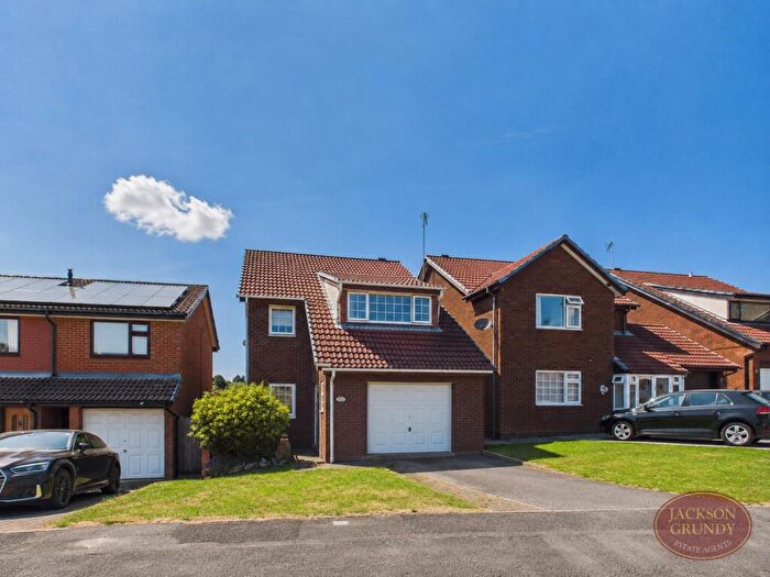 3 Bedroom Detached House For Sale In Pembroke Way, Stefen Hill, NN11