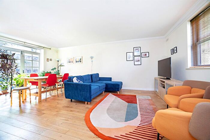 2 Bedroom Terraced House To Rent In The Paragon, Searles Road, SE1