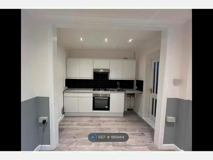 3 Bedroom Terraced House To Rent In Wildbrook Grove, Little Hulton, Manchester, M38