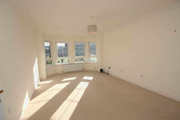 2 Bedroom Flat To Rent In Orchard Brae Avenue, Edinburgh, EH4