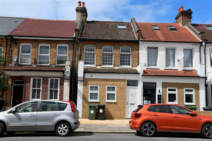 2 Bedroom Flat To Rent In Eldon Road, N22