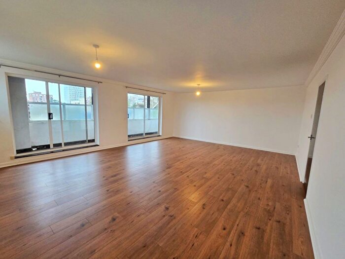 2 Bedroom Flat To Rent In Lyttelton Road, London, E10