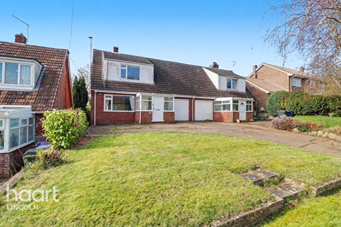 3 Bedroom Semi Detached House For Sale In Church Street, Glentworth, DN21