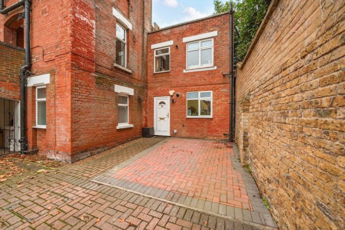 1 Bedroom Maisonette For Sale In Ufton Lane, Sittingbourne, ME10