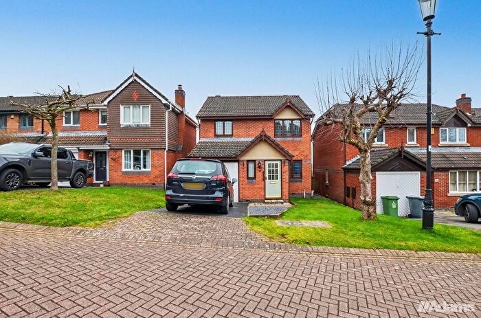 3 Bedroom Detached House For Sale In Tarnbeck, Norton, WA7