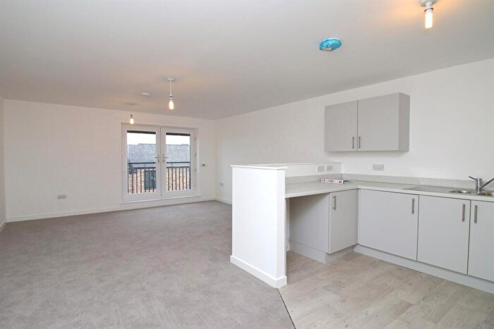 2 Bedroom Flat To Rent In Seacole Square, EH16