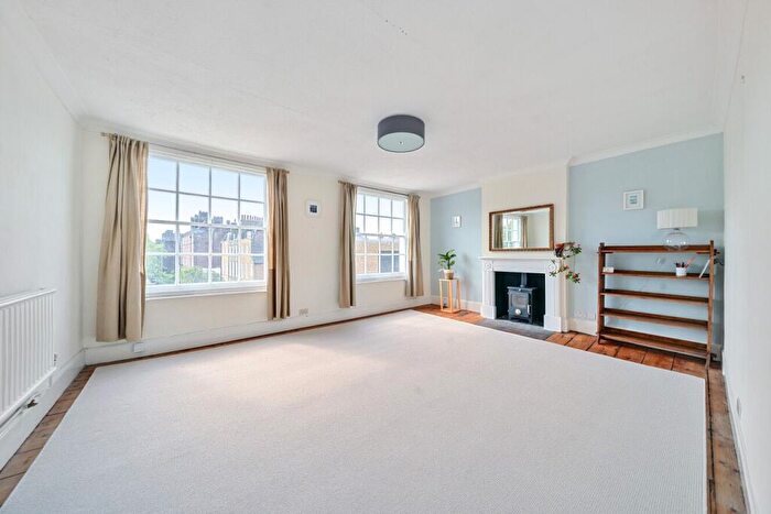3 Bedroom Flat For Sale In Kennington Road, Kennington, London, SE11