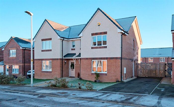 3 Bedroom Semi Detached House For Sale In Locomotive Drive, Larkhall, ML9