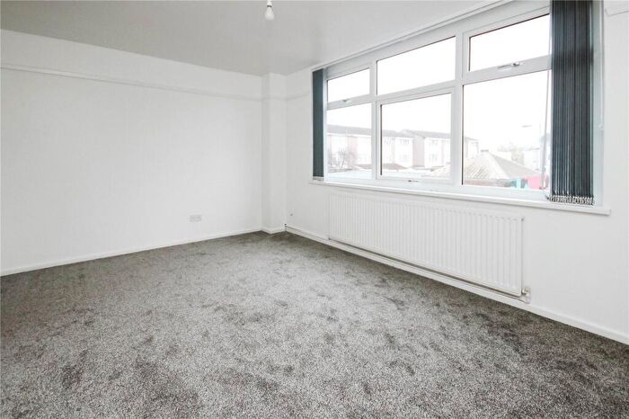 4 Bedroom Terraced House To Rent In Hathway Walk, Old Market, Bristol, BS5