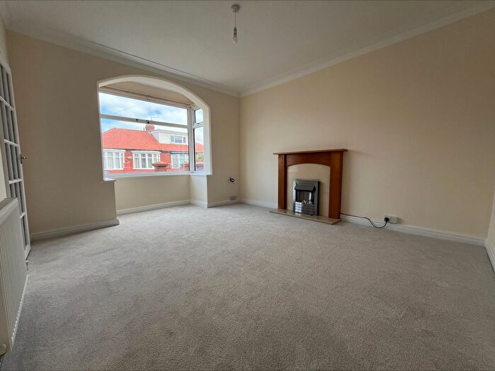 1 Bedroom Semi-Detached House To Rent In Chislehurst Avenue, Blackpool, FY4