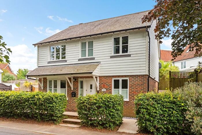 4 Bedroom Detached House For Sale In Talbot Road, Hawkhurst, Kent, TN18