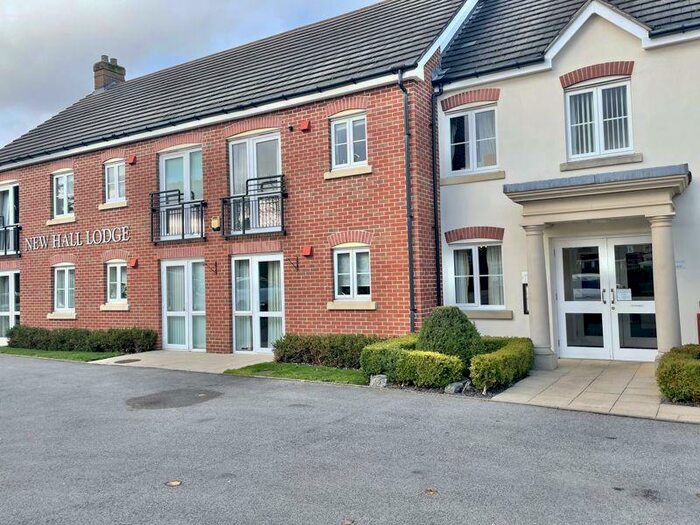 Houses for sale & to rent in B75 7SN, Hollyfield Road, Sutton Trinity