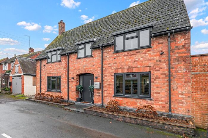 4 Bedroom Detached House For Sale In Kents Lane, Ettington, Stratford-upon-Avon, CV37