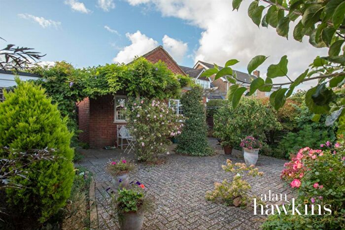 2 Bedroom Detached Bungalow For Sale In Kingsley Avenue, Royal Wootton Bassett, SN4