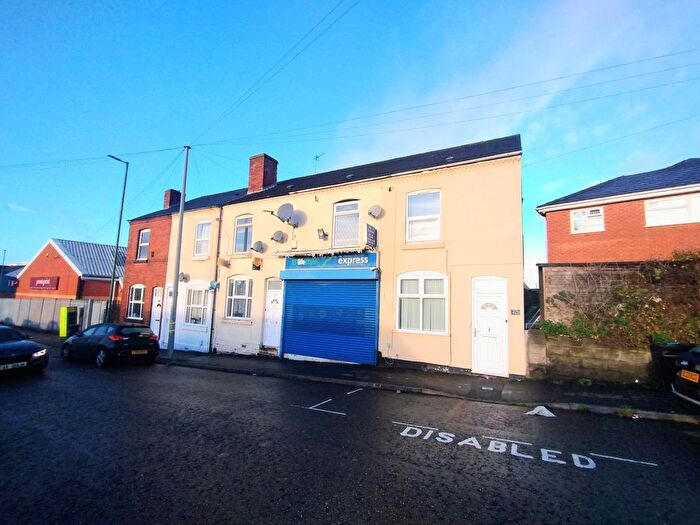 3 Bedroom Flat To Rent In Mill Street, Walsall, Wolverhampton, WS2