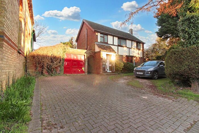 4 Bedroom Detached House For Sale In Silver End Road, Haynes, MK45
