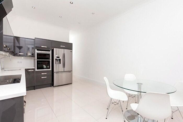 5 Bedroom Property To Rent In Olive Road, London, NW2