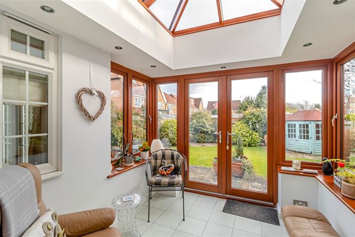 3 Bedroom Detached House For Sale In Williamson Way, Mill End, Rickmansworth, WD3