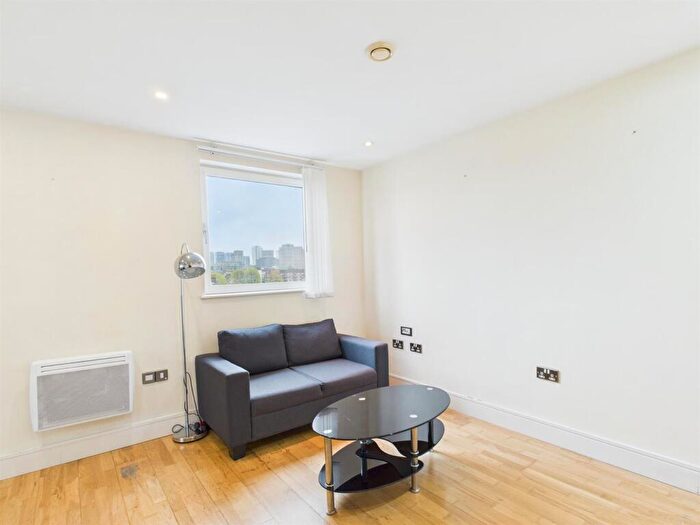1 Bedroom Apartment To Rent In Cheshire Street, Shoreditch, E2