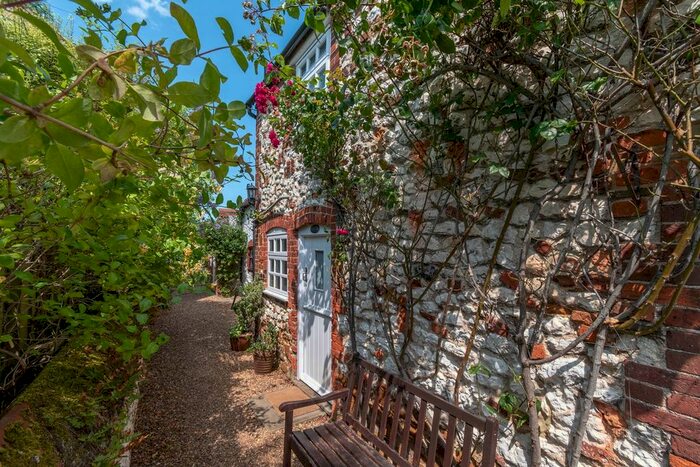 1 Bedroom Terraced House For Sale In Westgate, Holme-Next-The-Sea, PE36