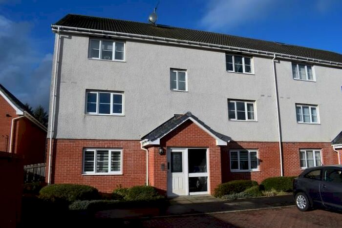 2 Bedroom Flat To Rent In Auchenkist Place, Kilwinning, KA13