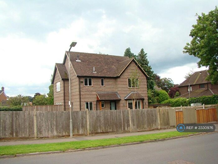 3 Bedroom Detached House To Rent In Sandelswood End, Beaconsfield, HP9