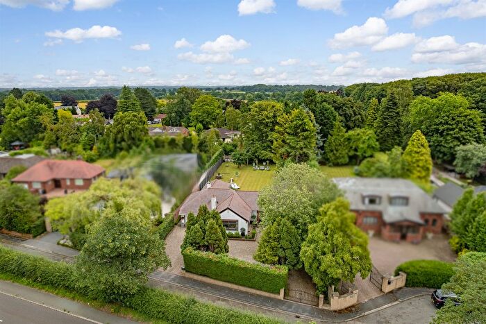 3 Bedroom Detached Bungalow For Sale In Mere, Knutsford, WA16