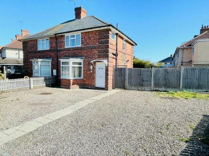 3 Bedroom Semi-Detached House To Rent In Chisholm Grove, Acocks Green, Birmingham, B27