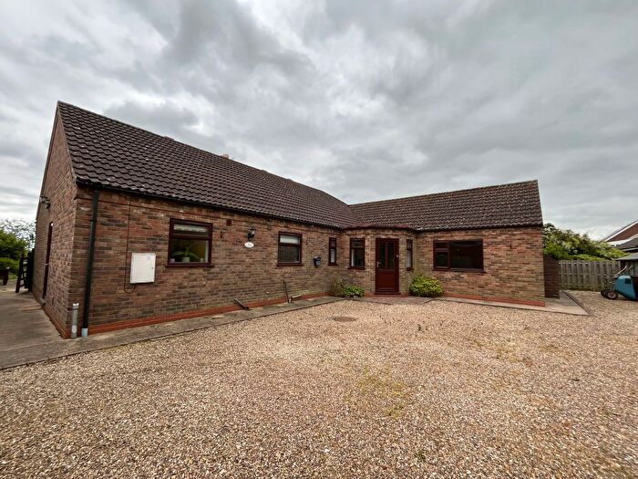 5 Bedroom Barn Conversion To Rent In South Street, North Kelsey, LN7
