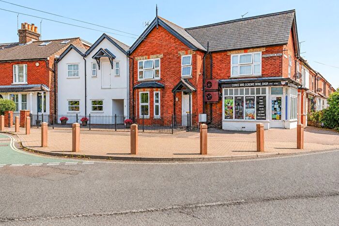 1 Bedroom Flat To Rent In Barrington Road, Horsham, RH13