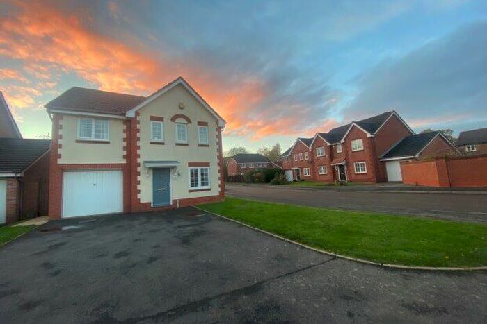 4 Bedroom Property To Rent In Aspen Close, Sutton Coldfield, B76