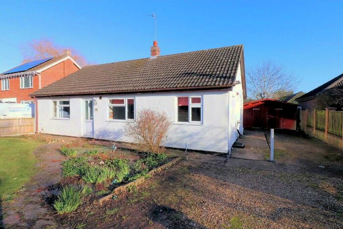 3 Bedroom Detached Bungalow For Sale In Hay Green Road South, PE34