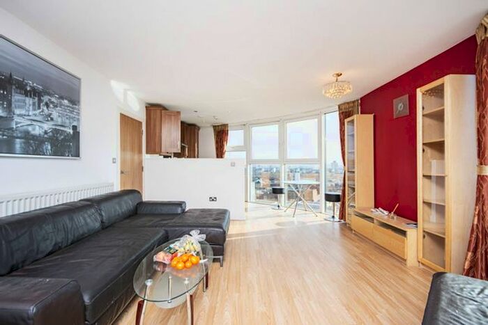 2 Bedroom Flat To Rent In Angel Lane, Stratford, London, E15