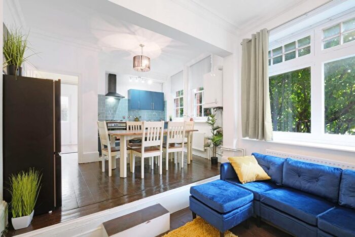 2 Bedroom Flat To Rent In Stanmore Hill, Stanmore, HA7